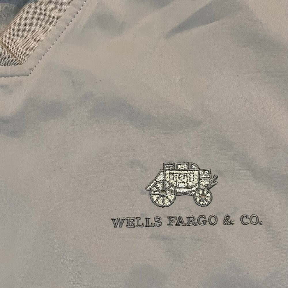 WELLS FARGO Men Large‎ Embroidered Pullover Jacket Windbreaker Tan Jacket Bomber